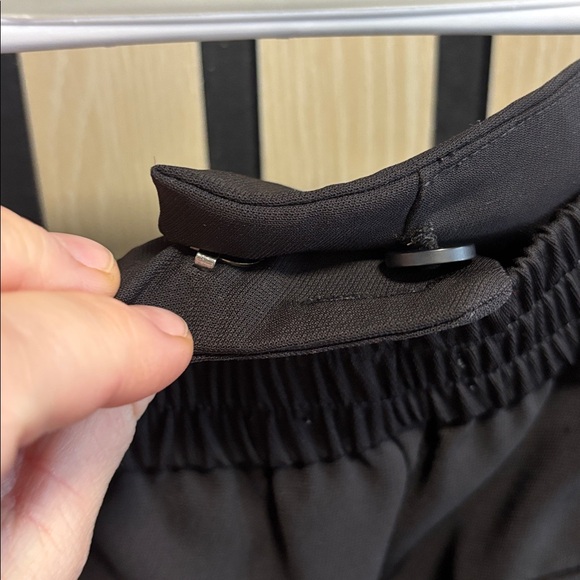 Reitmans Black Capris - Picture 4 of 6